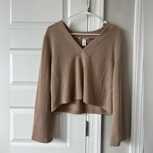 H&M top size small. color light brown/tan